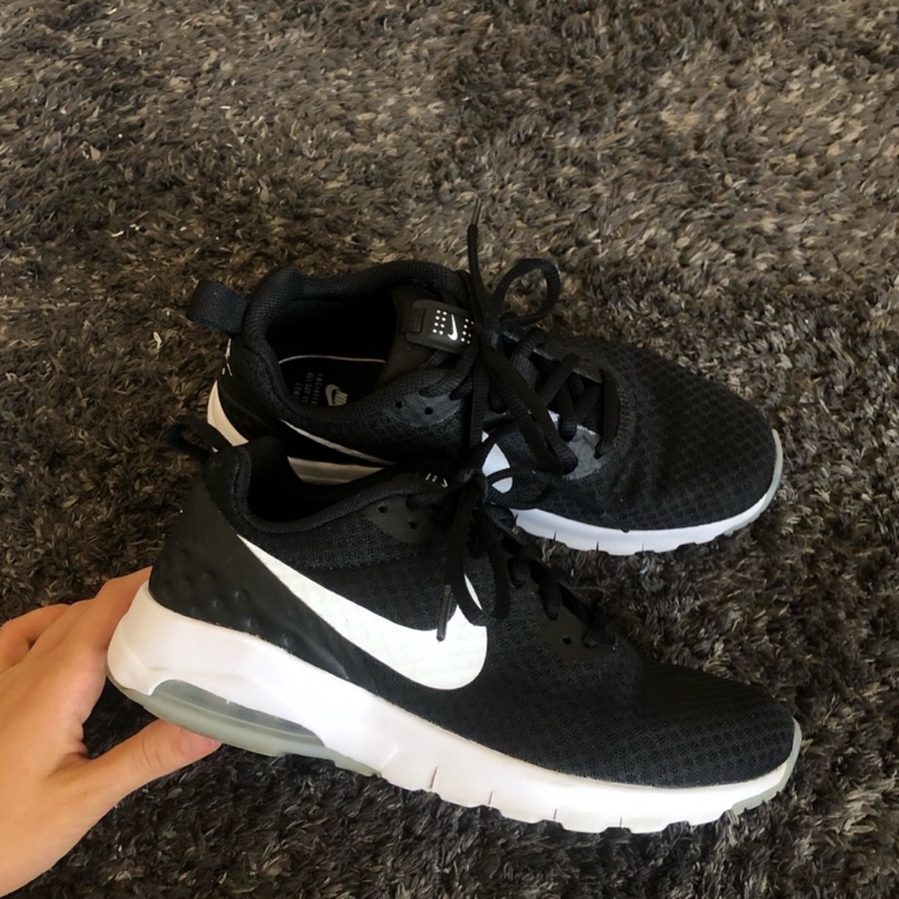 Nike Air Max Oketo